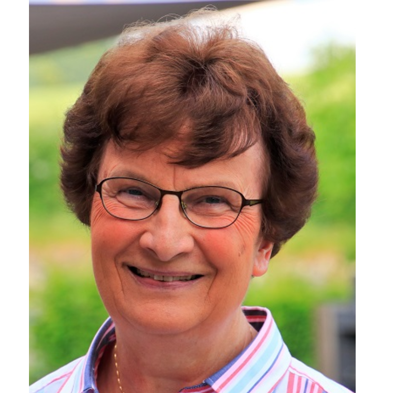  Christa Haler